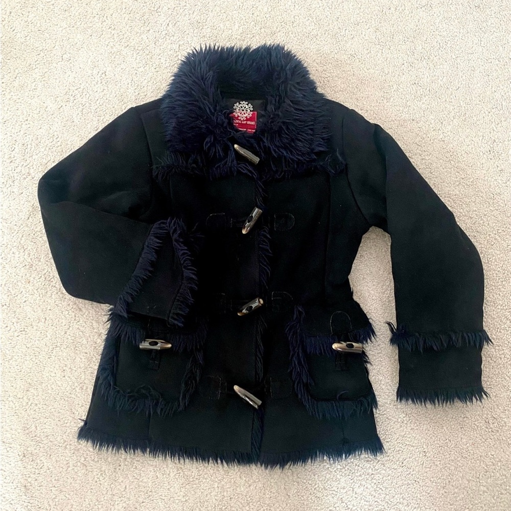 Gorgeous GAP warmth furry black winter coat for Girl with toggle closures.